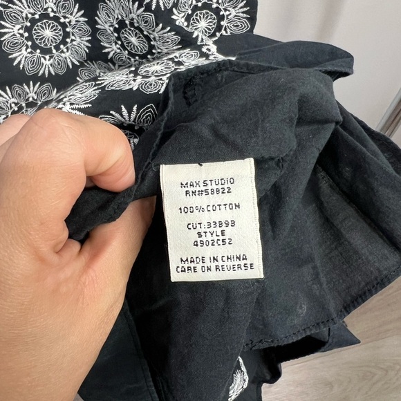 Max Studio Floral Embroidered Sleeveless Shift Dress Black Size Large - Picture 4 of 4